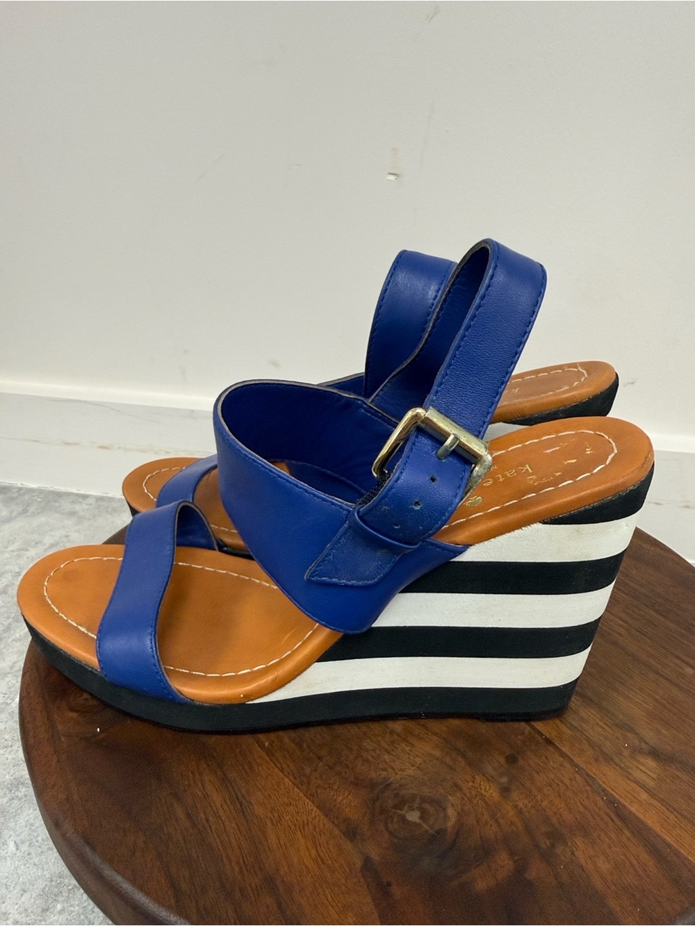 Kate Spade New York Bina Striped-Wedge Leather Sandals sz 9